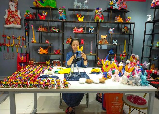 購(gòu)購(gòu)購(gòu)！巾幗好品等你來——專業(yè)會(huì)議及展覽服務(wù)助力女性創(chuàng)業(yè)